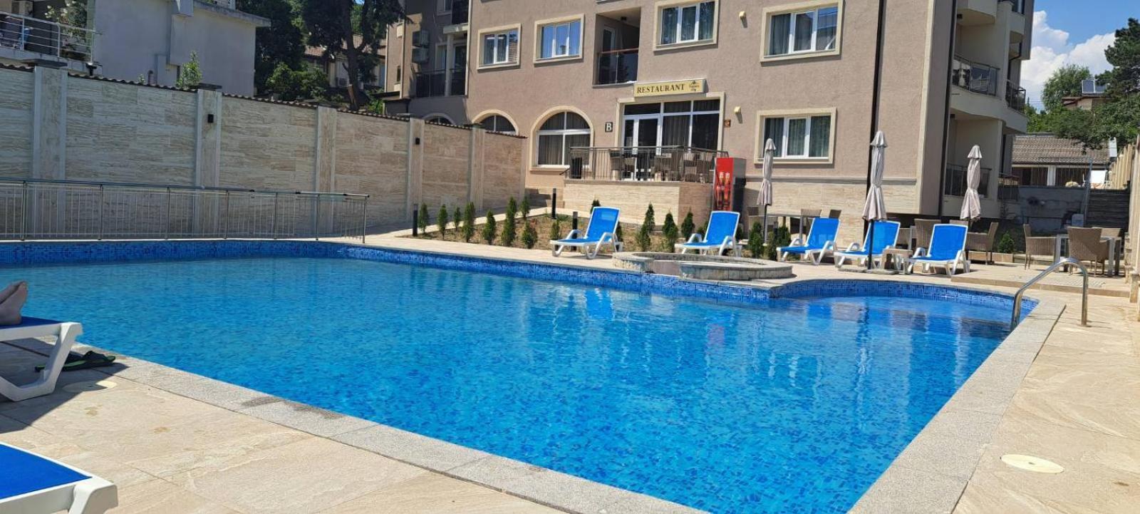 Vemara City Boutique Hotel-Free Parking Варна Экстерьер фото
