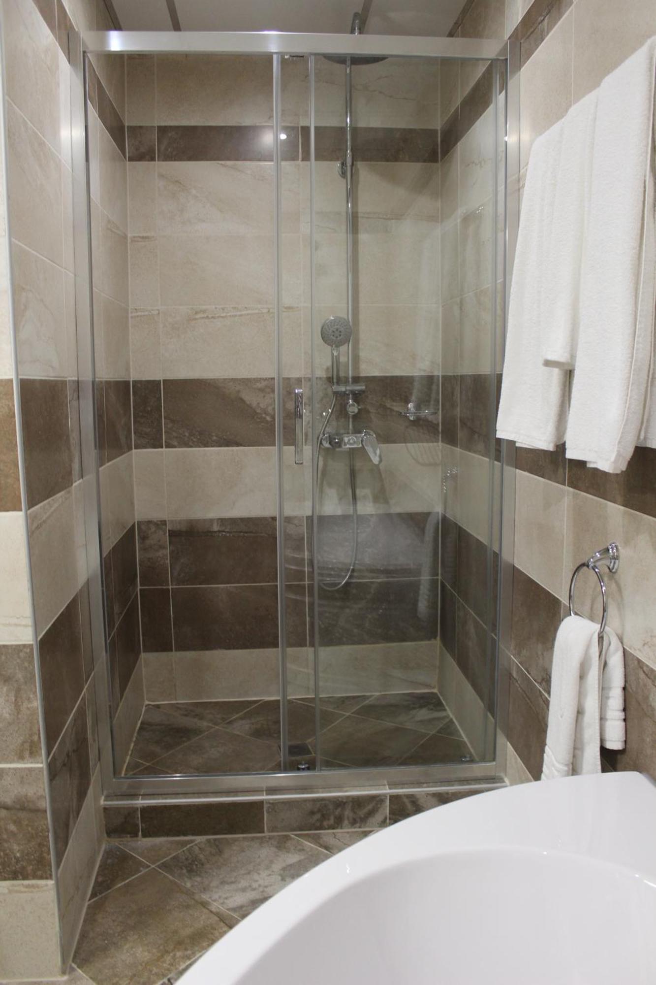 Vemara City Boutique Hotel-Free Parking Варна Экстерьер фото
